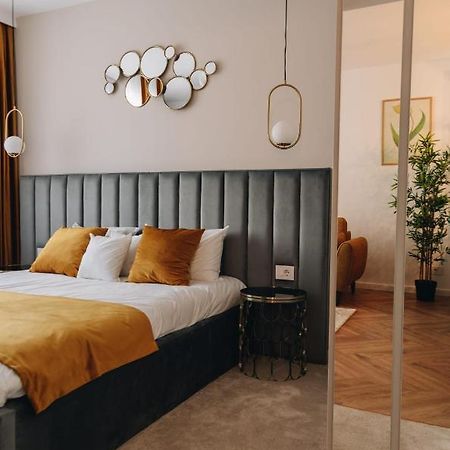 Tulip Apartment Oradea Εξωτερικό φωτογραφία