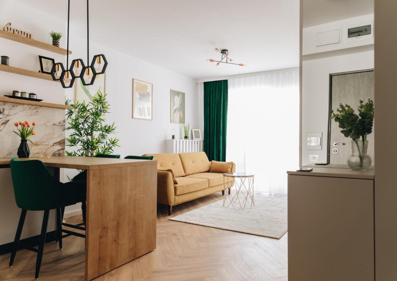 Tulip Apartment Oradea Εξωτερικό φωτογραφία